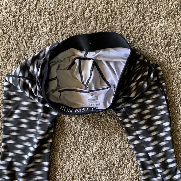 Nike dri fit leggings - Picture 3 of 3